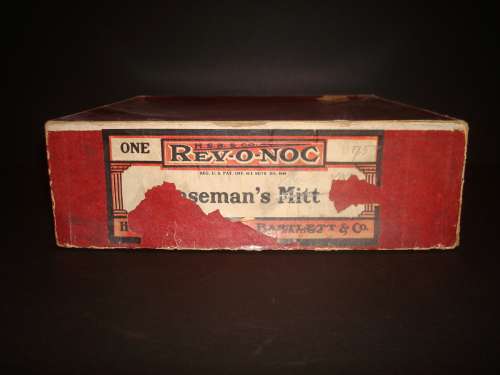 Rev-O-Noc Basemitt Box